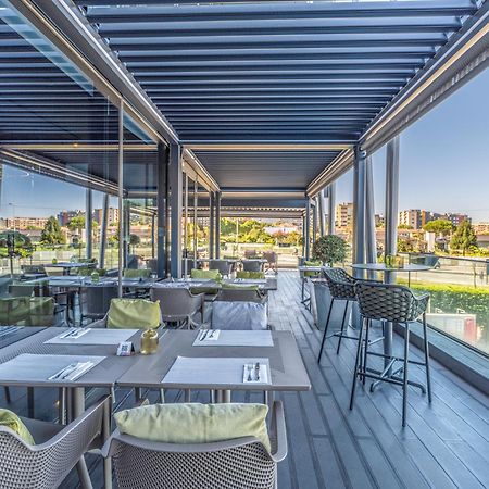 Melia Braga Hotel & Spa المظهر الخارجي الصورة The restaurant