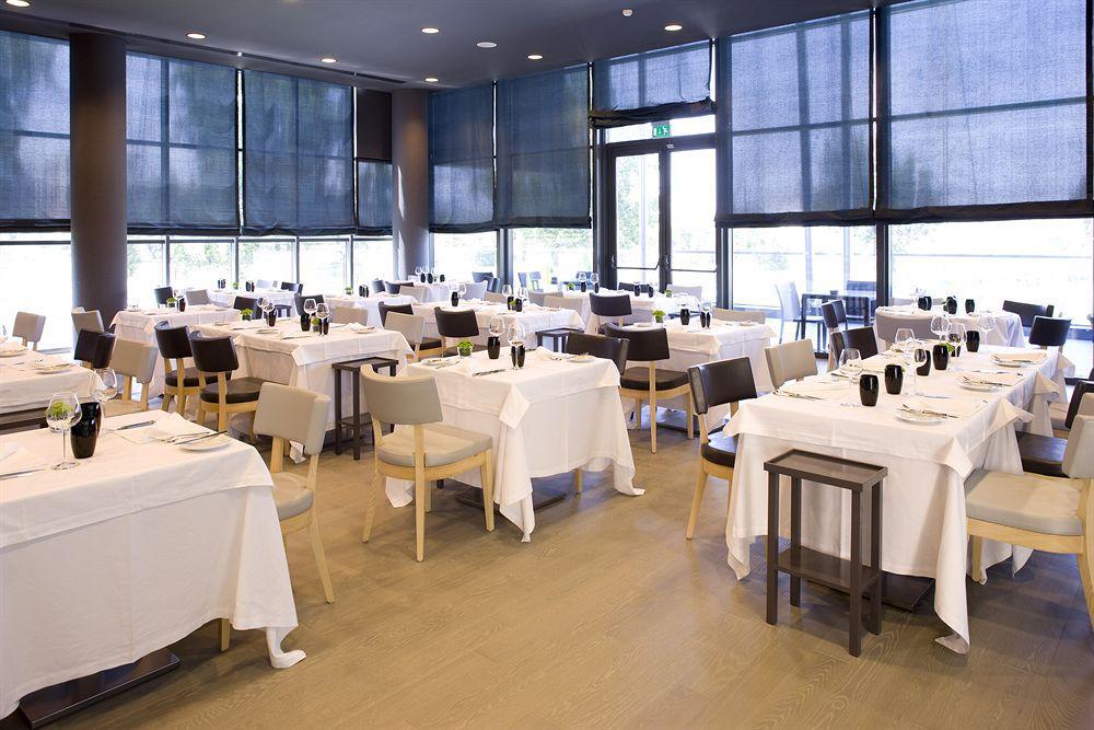 Melia Braga Hotel & Spa المطعم الصورة Restaurant
