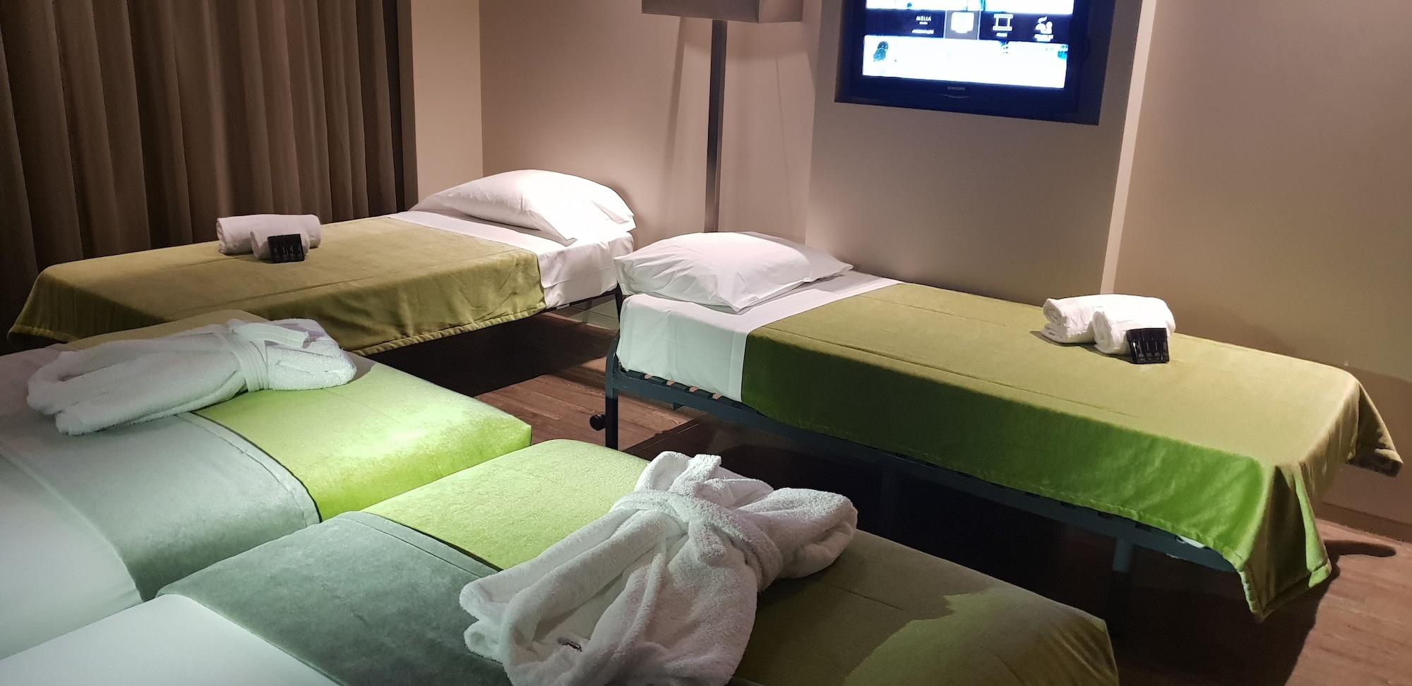 Melia Braga Hotel & Spa المظهر الخارجي الصورة A room at the hotel