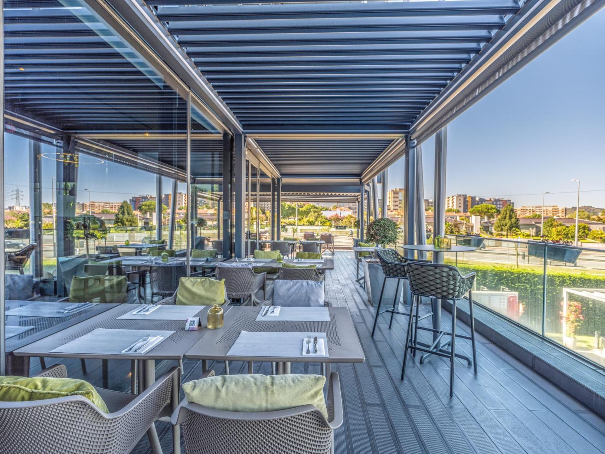 Melia Braga Hotel & Spa المظهر الخارجي الصورة The restaurant