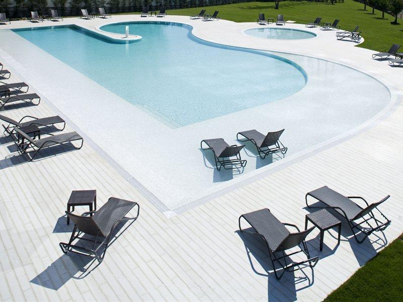 Melia Braga Hotel & Spa المظهر الخارجي الصورة The pool at the Hotel